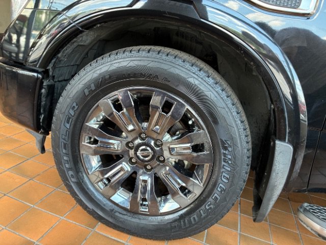 Used 2017 Nissan Titan Platinum Reserve RWD image 14