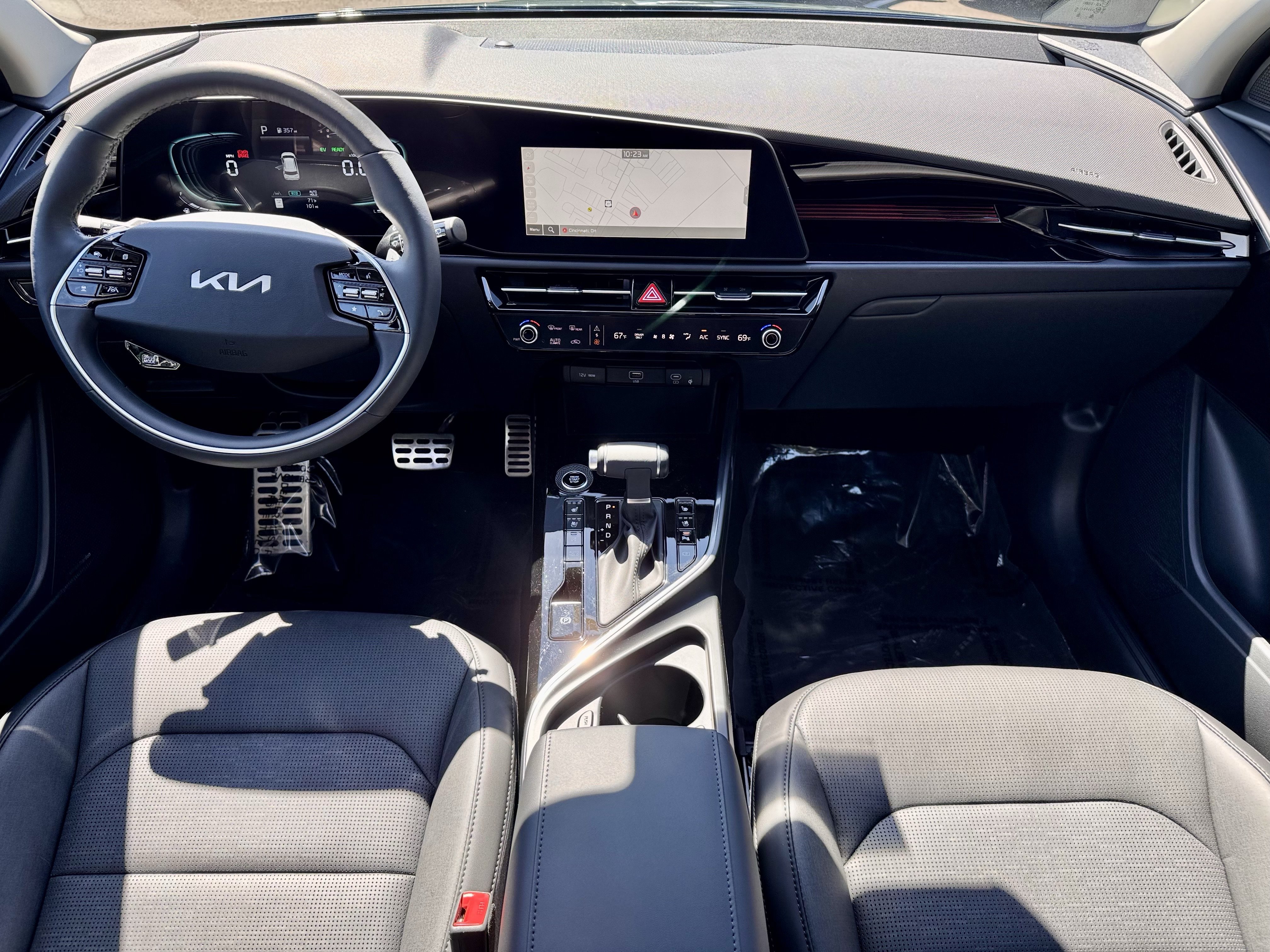 New 2026 Kia Niro SX Touring FWD image 8