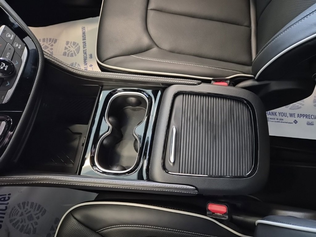 New 2026 Chrysler Pacifica Limited w/ S Appearance Package image 30