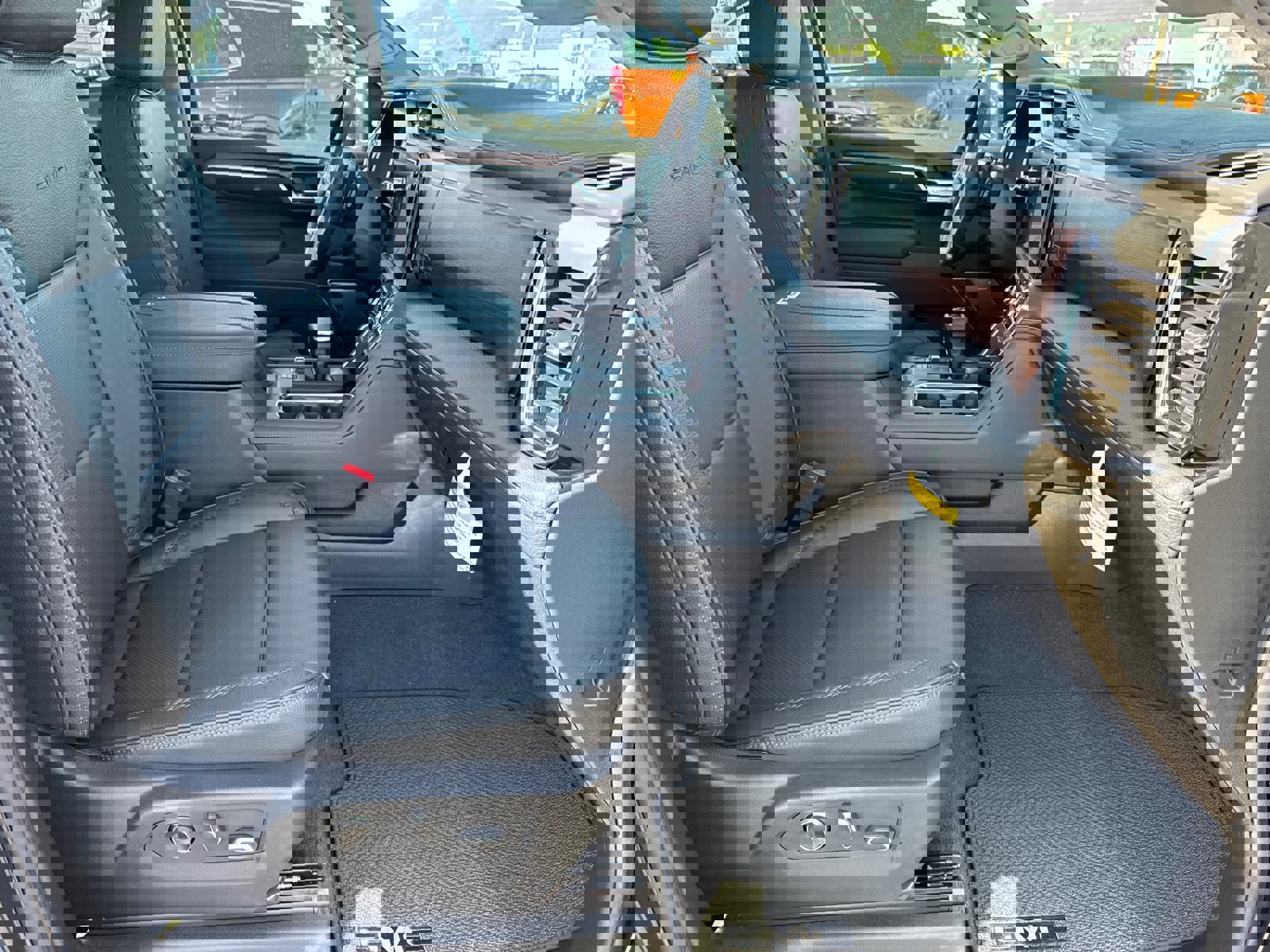 Used 2025 GMC Sierra 1500 Denali image 13