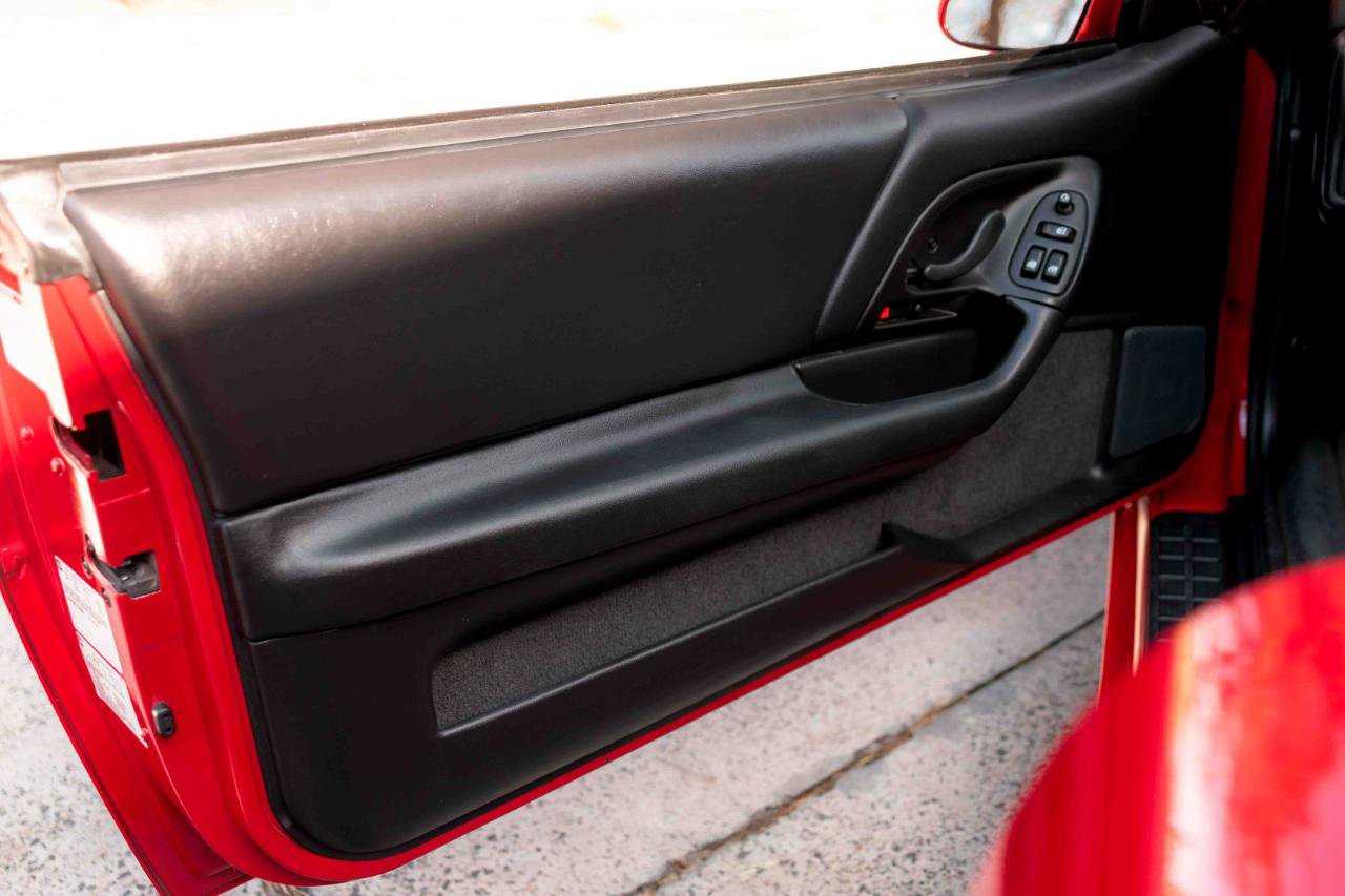 Used 2002 Chevrolet Camaro Z28 w/ SS Performance/Appearance Pkg image 44