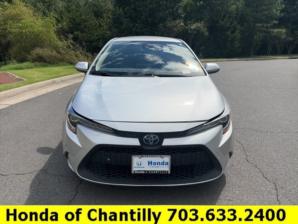 Used 2020 Toyota Corolla LE FWD image 2