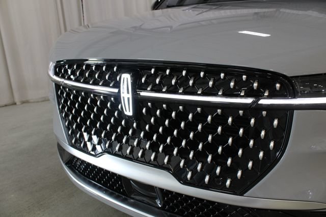 New 2026 Lincoln Nautilus Reserve AWD/4WD image 35