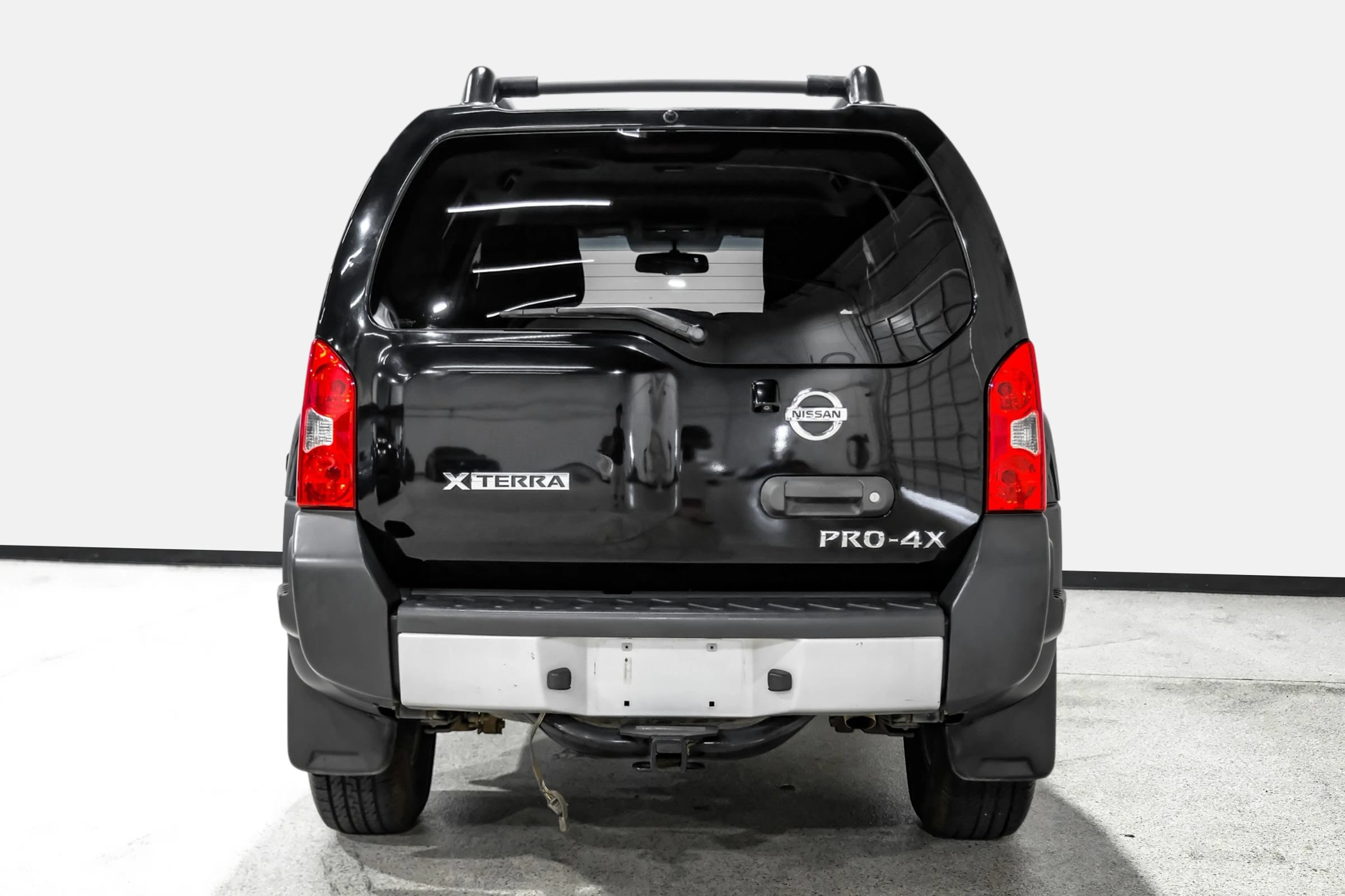 Used 2015 Nissan Xterra PRO-4X AWD/4WD image 6