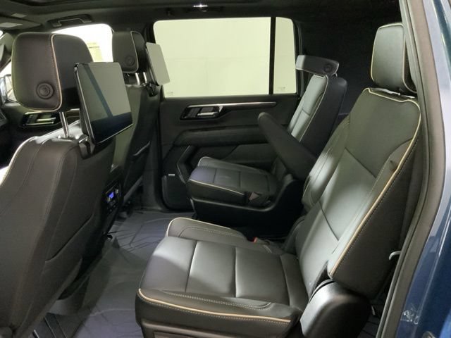 New 2026 Chevrolet Suburban Premier AWD/4WD image 26