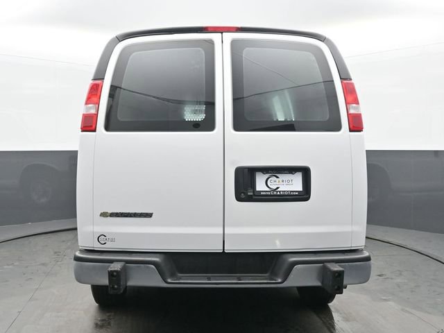 Used 2024 Chevrolet Express 2500 w/ Driver Convenience Package image 5