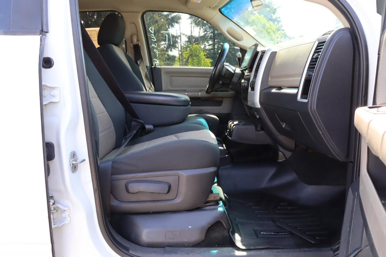 Used 2011 RAM 2500 SLT w/ Technology Group AWD/4WD image 11