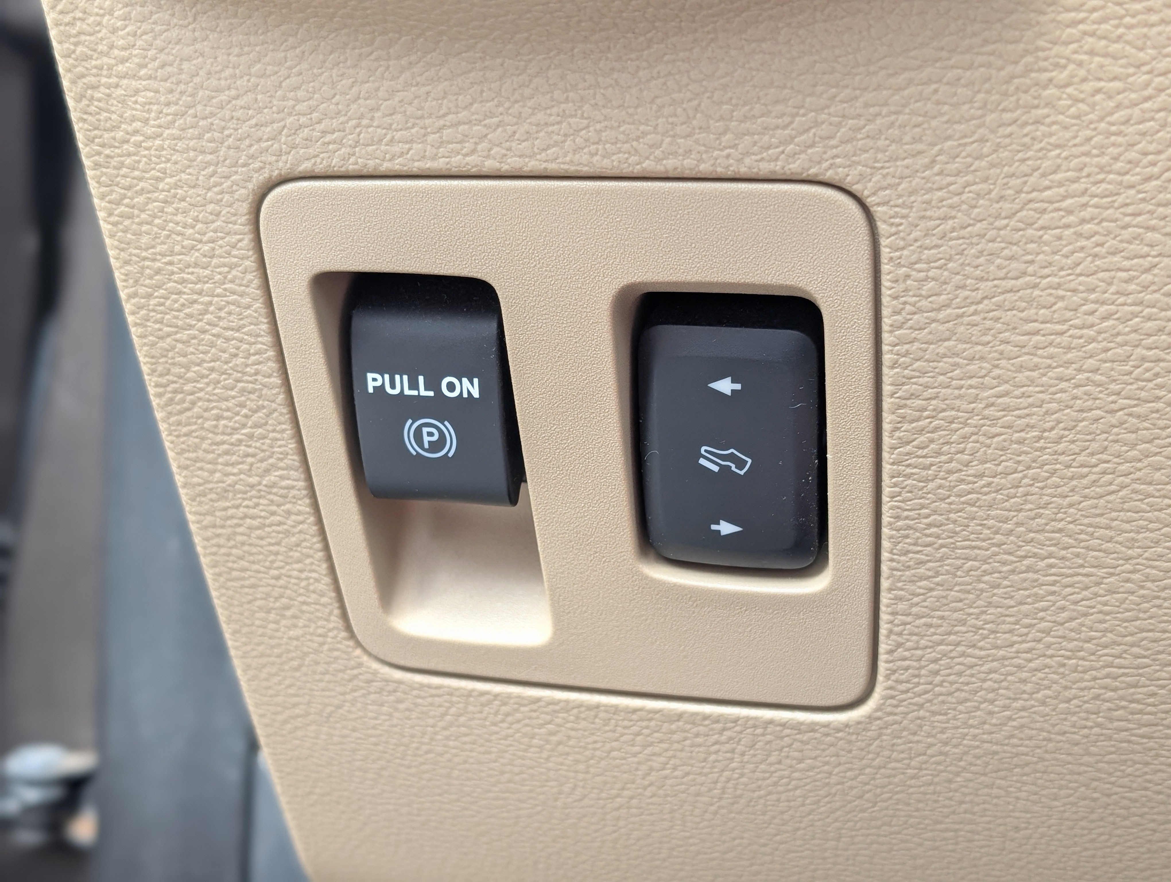 Used 2019 Ford F150 Lariat w/ Equipment Group 502A Luxury image 31
