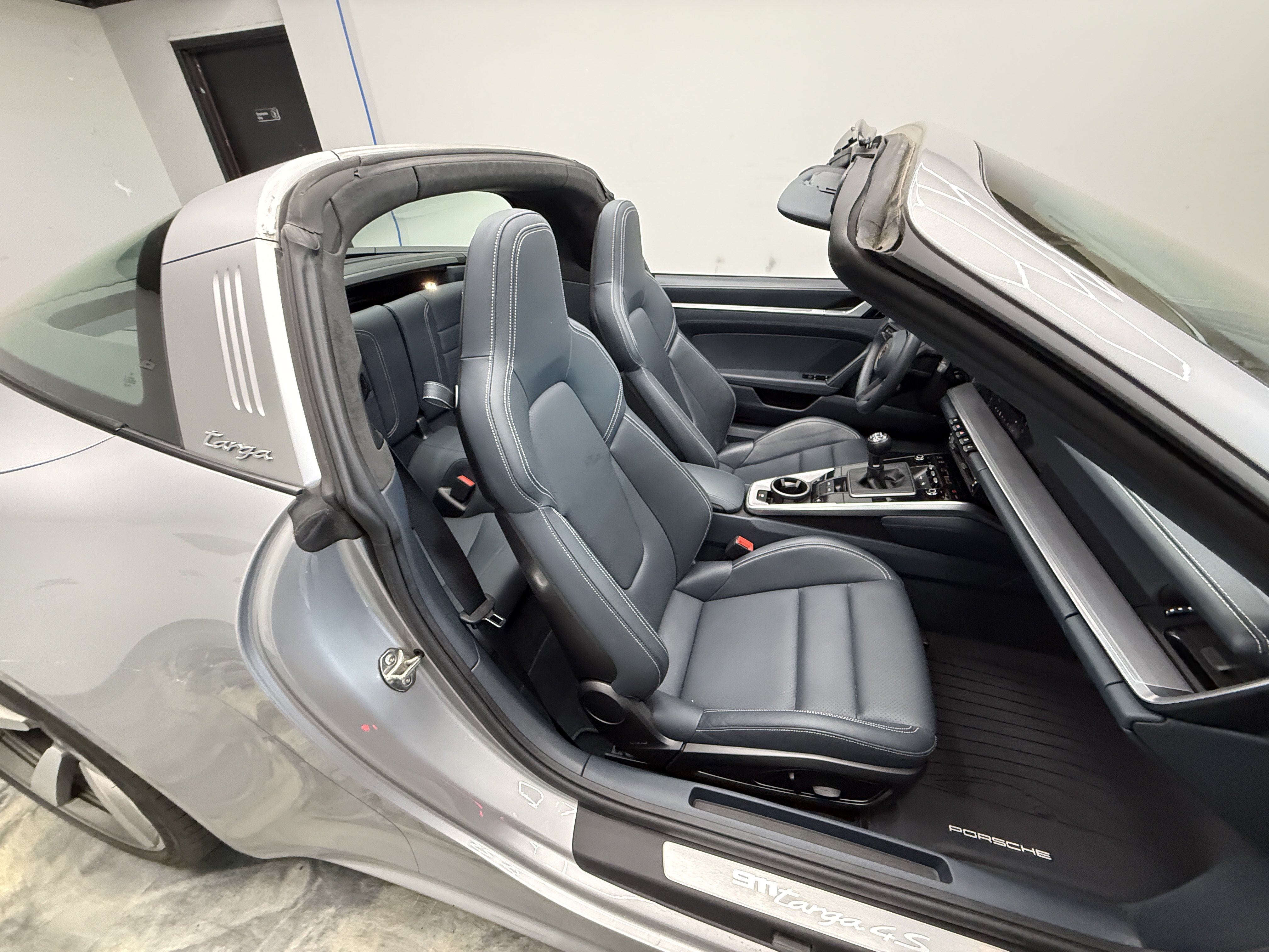 Used 2021 Porsche 911 Targa 4S AWD/4WD image 25