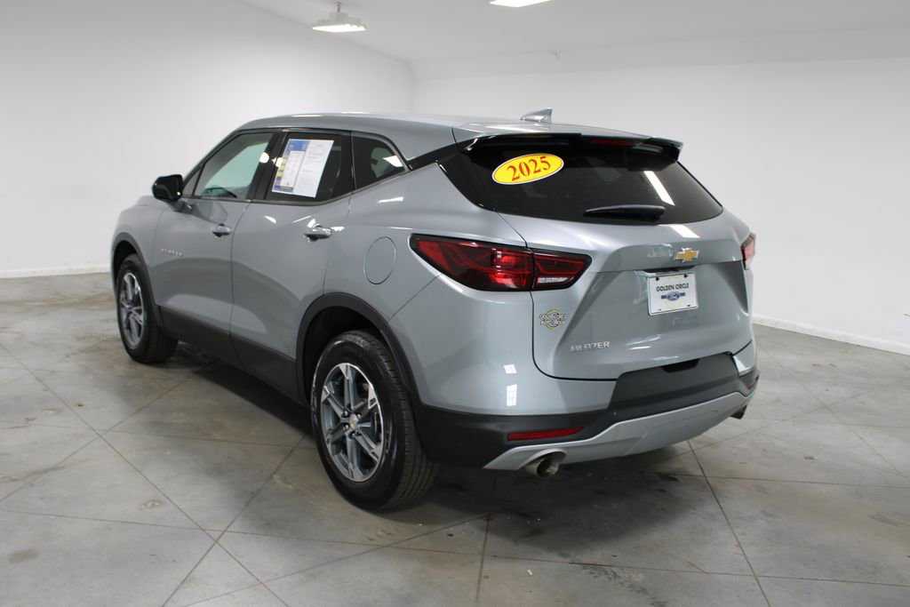 Used 2025 Chevrolet Blazer LT image 7