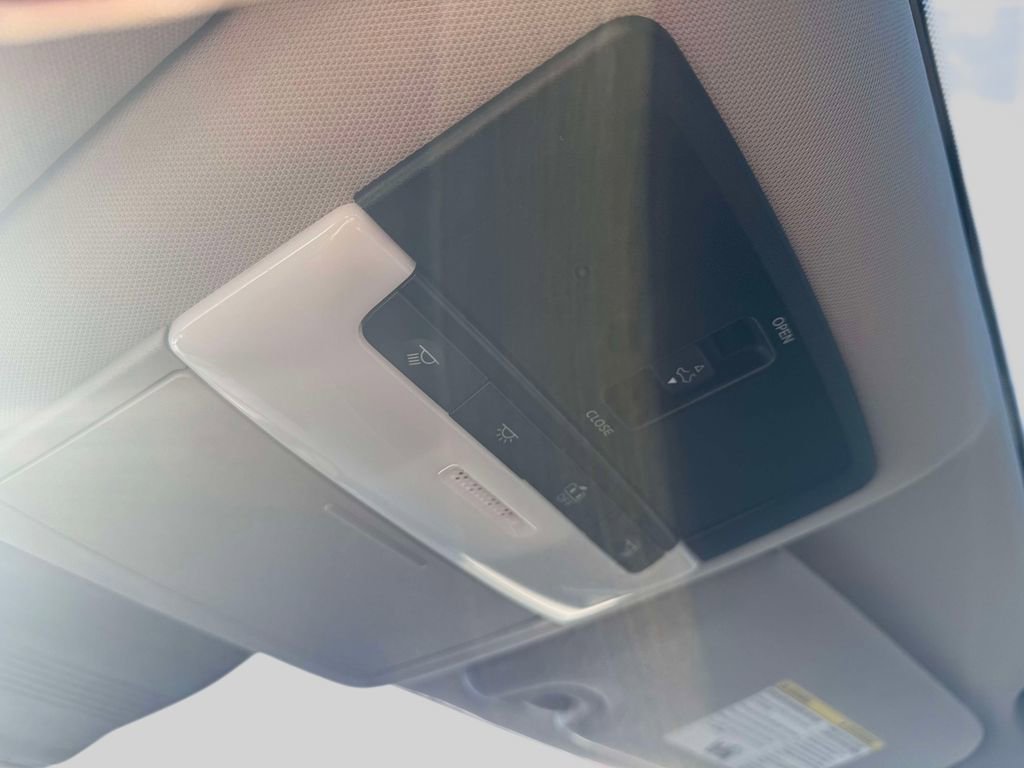 Certified 2025 Nissan Altima 2.5 SV w/ SV Special Edition Package AWD/4WD image 30