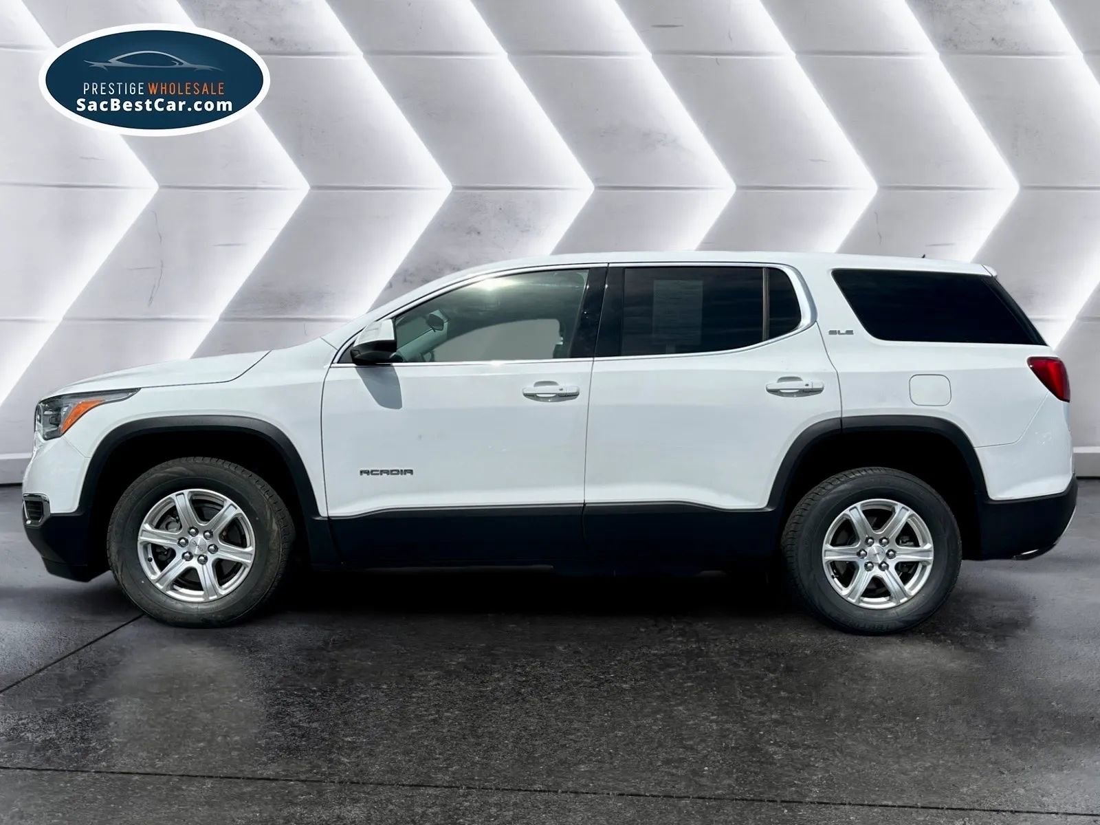Used 2019 GMC Acadia SLE image 5