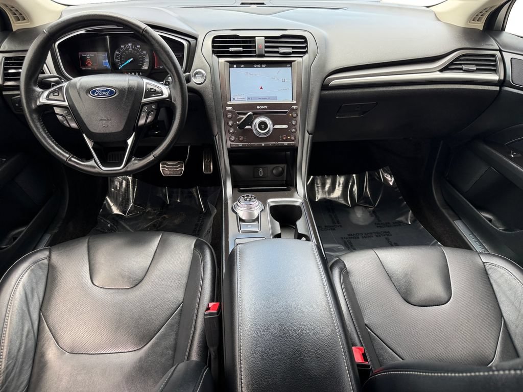 Used 2017 Ford Fusion Titanium FWD image 11