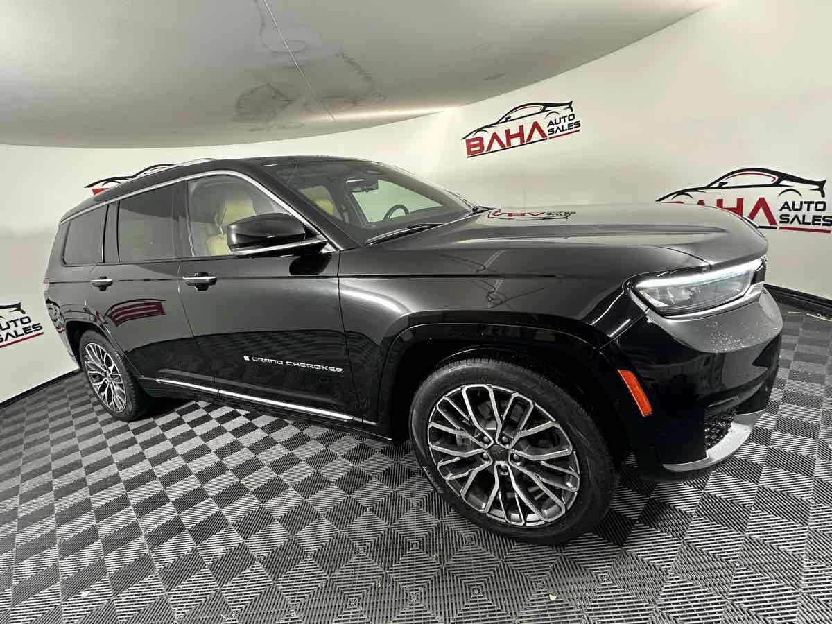 Used 2021 Jeep Grand Cherokee L Summit AWD/4WD image 12