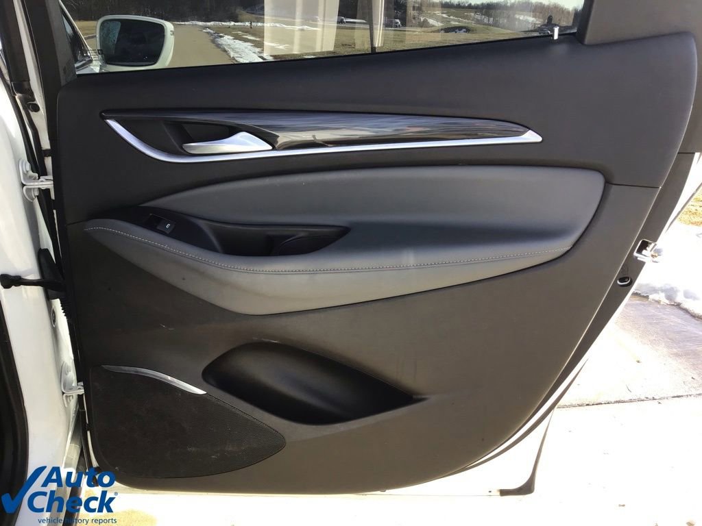 Used 2020 Buick Enclave Essence w/ Sound and Sites Package image 16