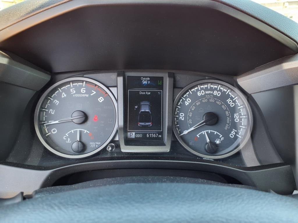 Used 2019 Toyota Tacoma TRD Sport image 9