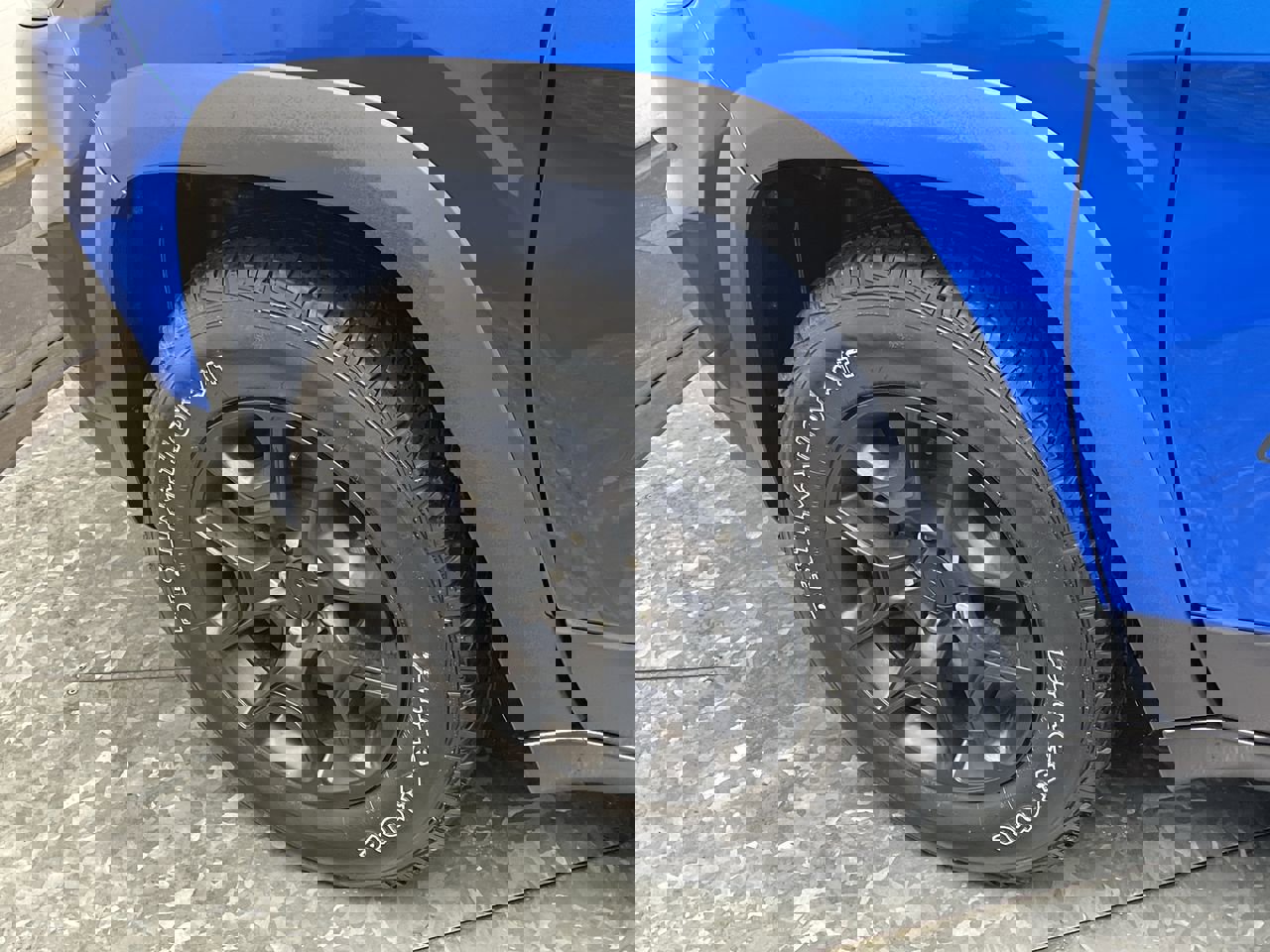 Used 2022 Jeep Cherokee Latitude w/ Sun & Sound Group image 28