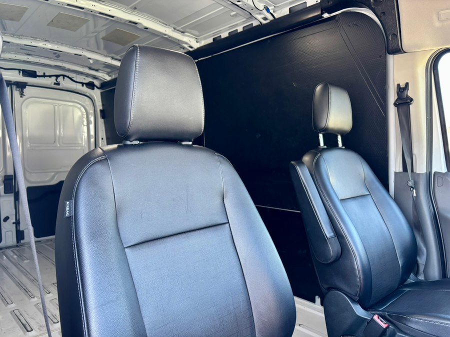 Used 2023 Ford Transit 250 Medium Roof image 16