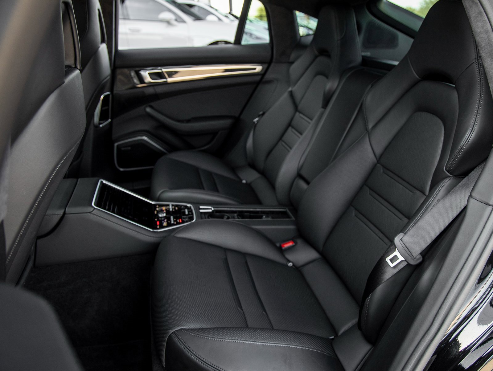 Certified 2023 Porsche Panamera GTS image 32