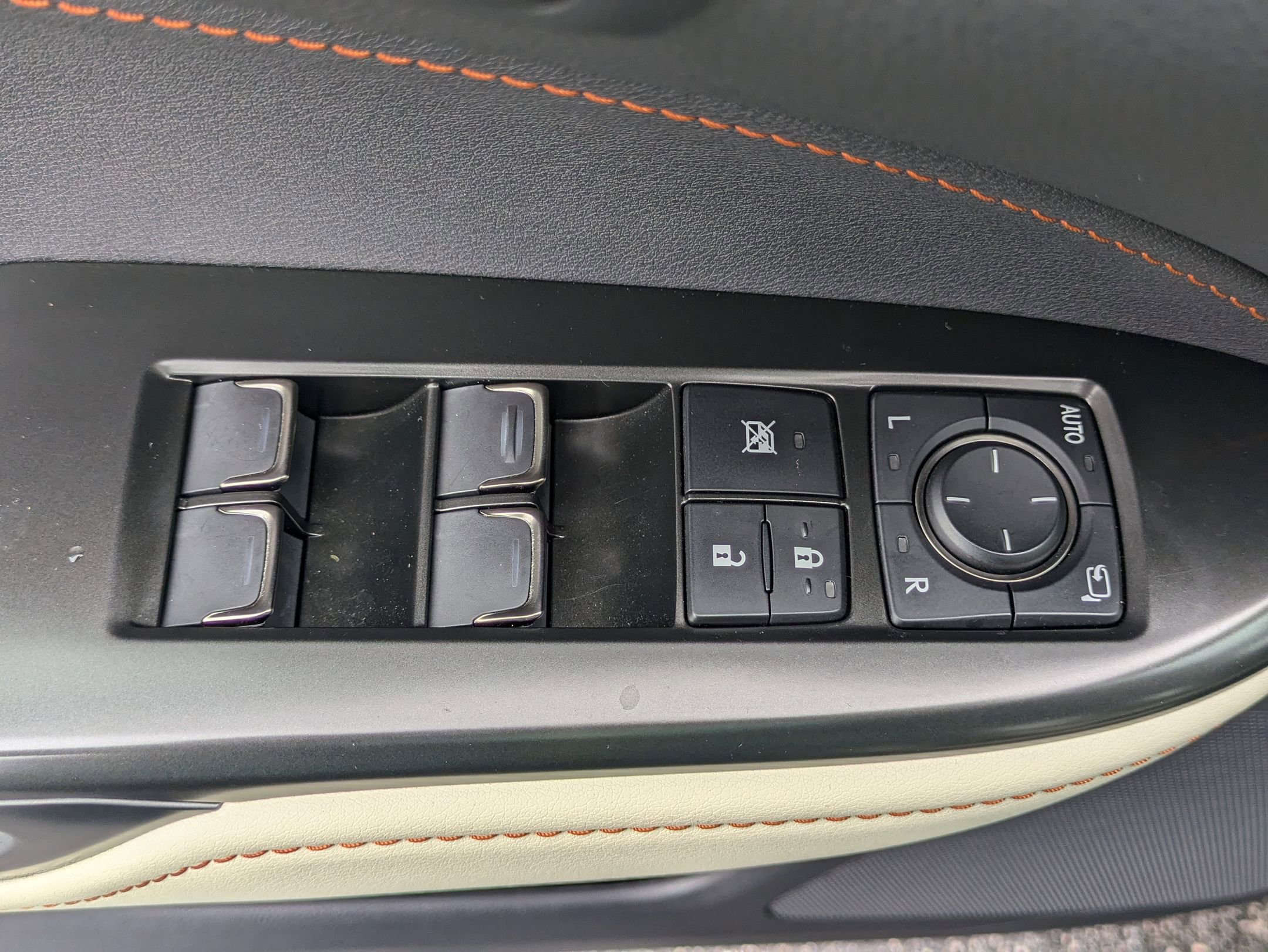 Used 2022 Lexus NX 350h AWD image 20