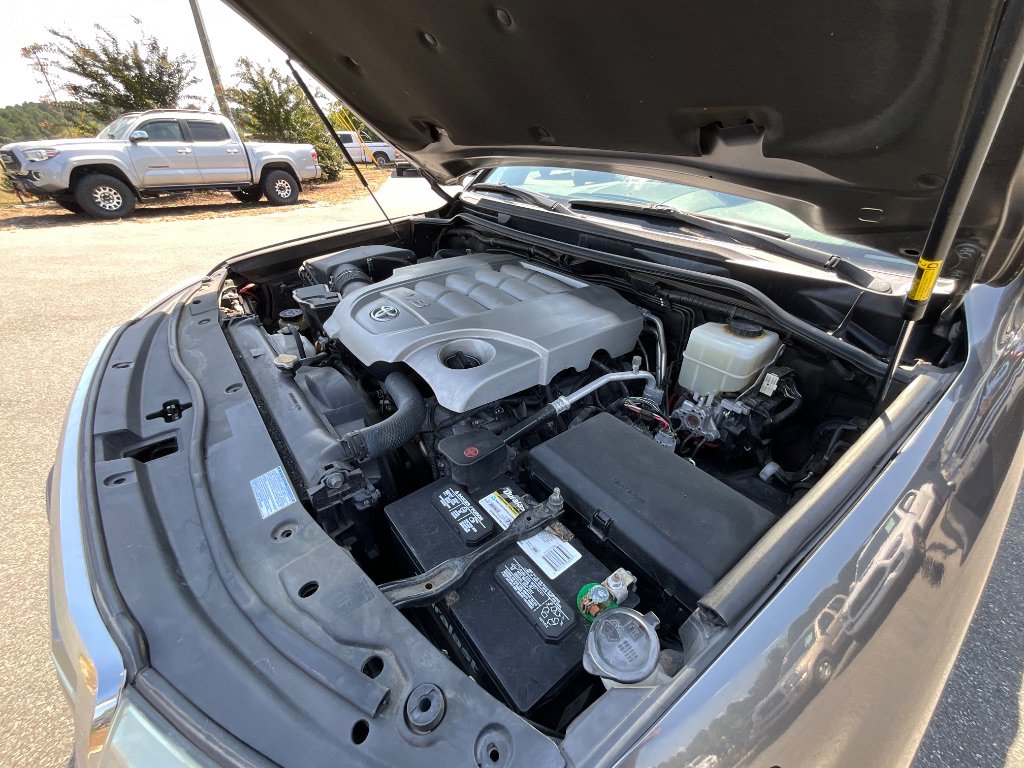 Used 2013 Toyota Land Cruiser image 49