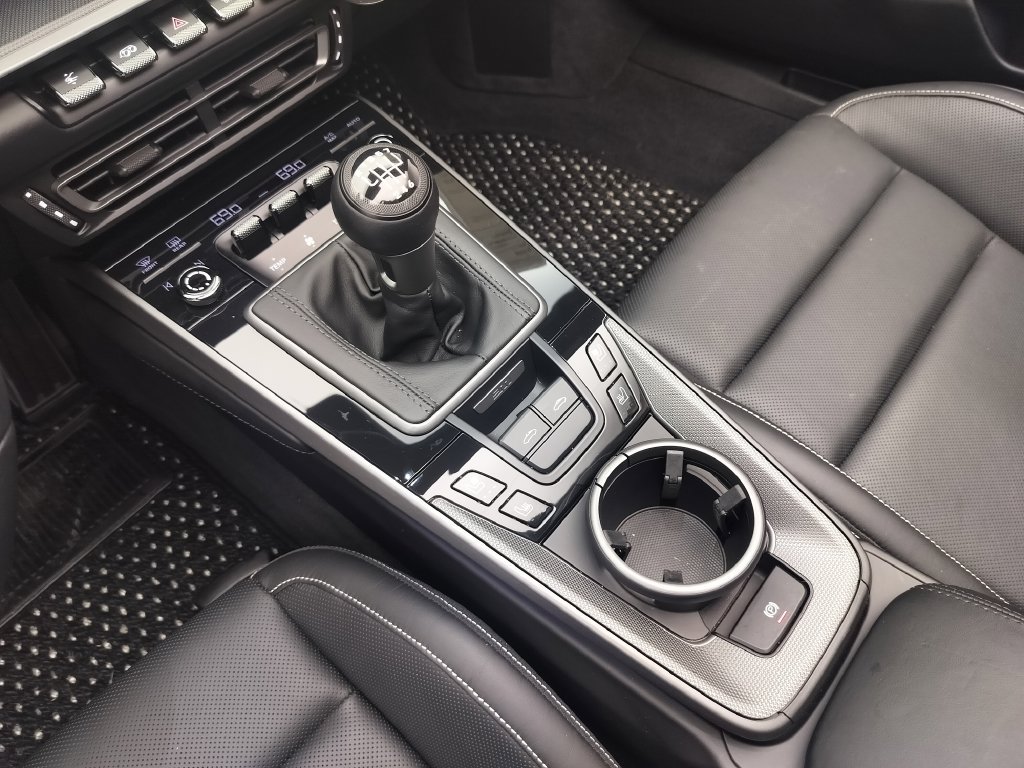 Certified 2024 Porsche 911 Targa 4S AWD/4WD image 15