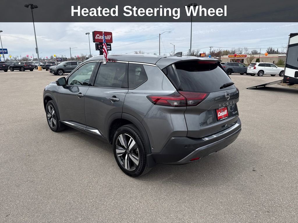 Used 2023 Nissan Rogue SL w/ SL Premium Package image 3