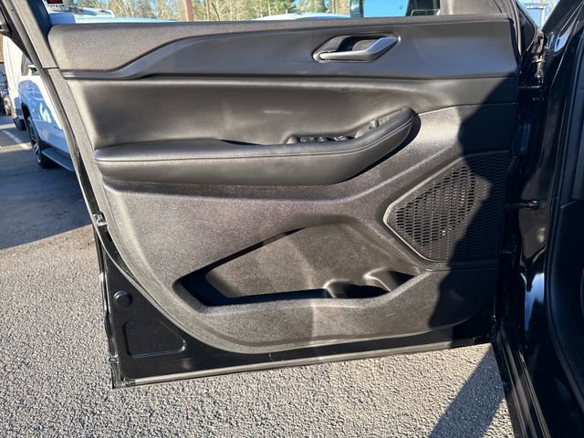 Used 2023 Jeep Grand Cherokee Altitude image 20