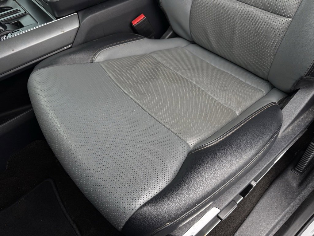 Used 2022 Ford F150 Lightning Lariat w/ Equipment Group 511A High image 24