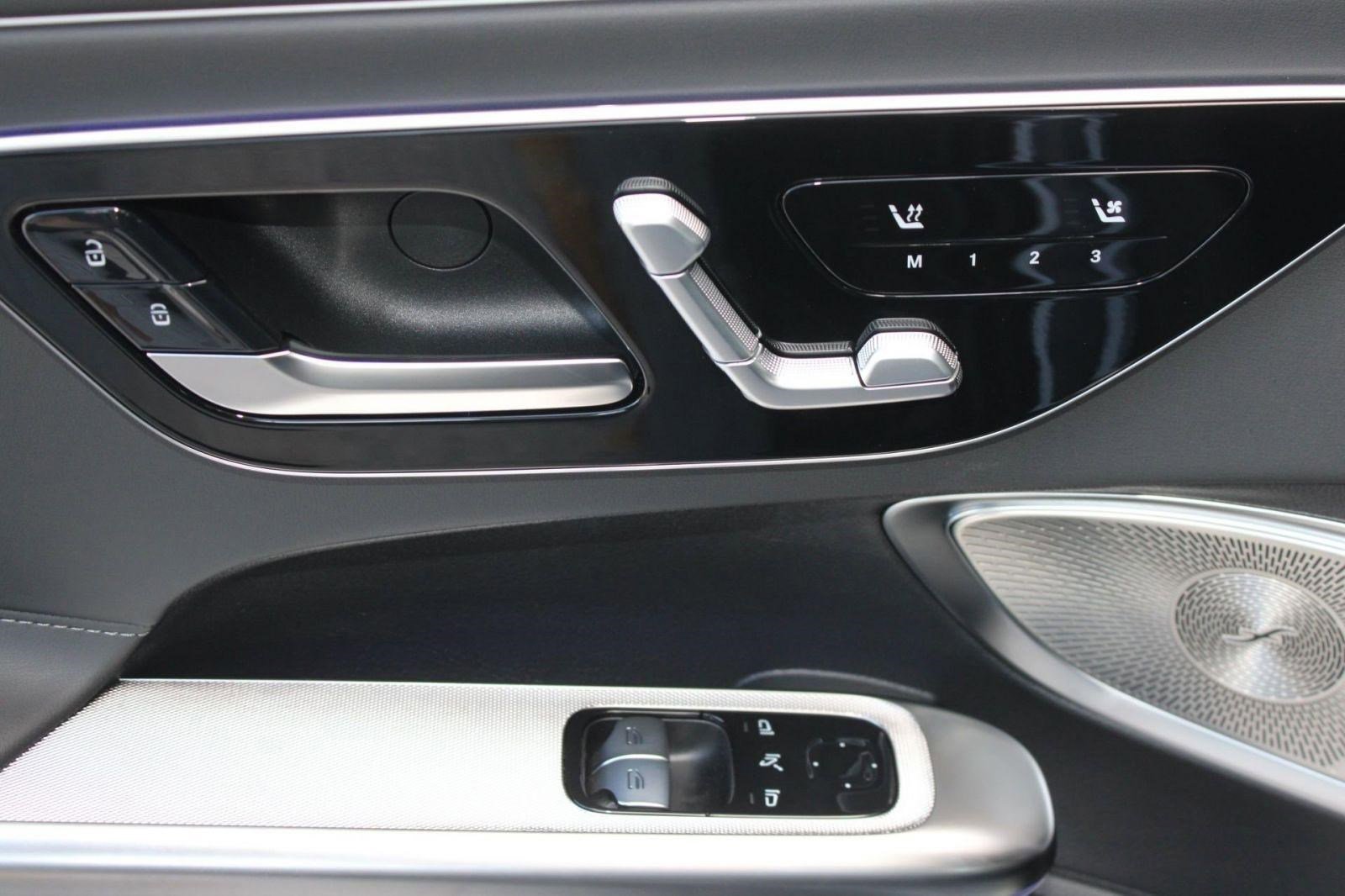New 2026 Mercedes-Benz CLE 53 AMG 4MATIC Coupe image 13