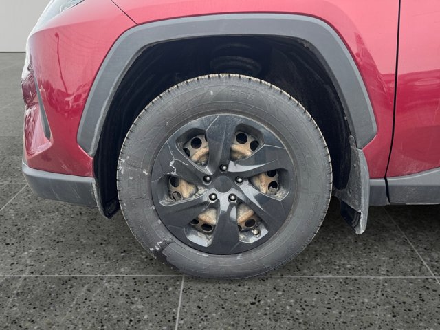 Used 2019 Toyota RAV4 LE w/ Carpet Mat Package AWD/4WD image 10