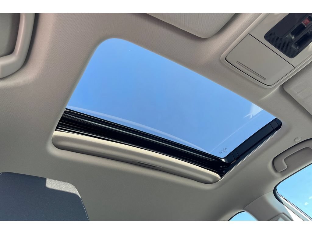Certified 2023 Honda Accord EX image 18