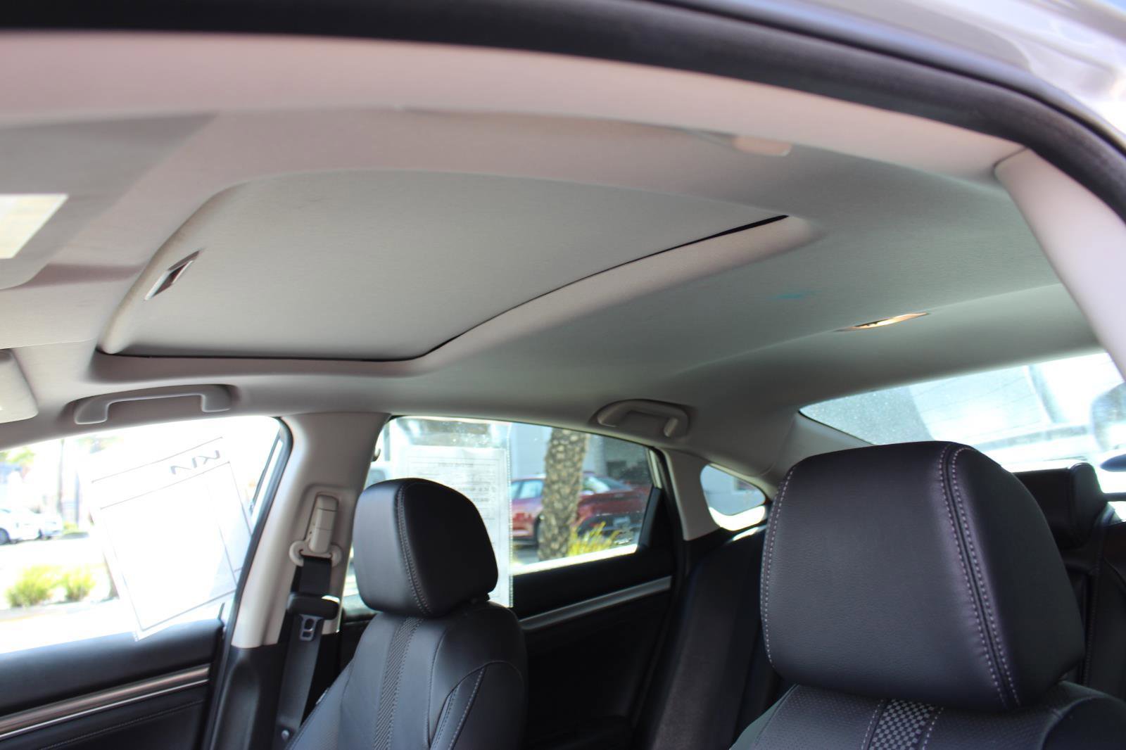 Used 2021 Honda Civic EX-L image 29