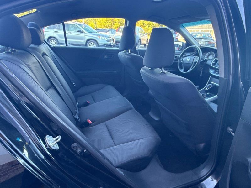 Used 2015 Honda Accord LX image 19