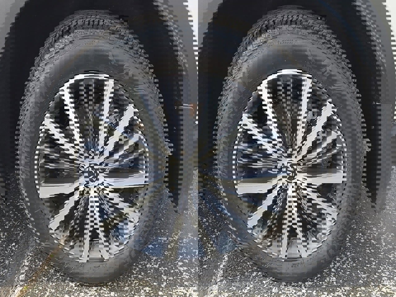 Used 2025 INFINITI QX60 Autograph w/ Cargo Package image 9