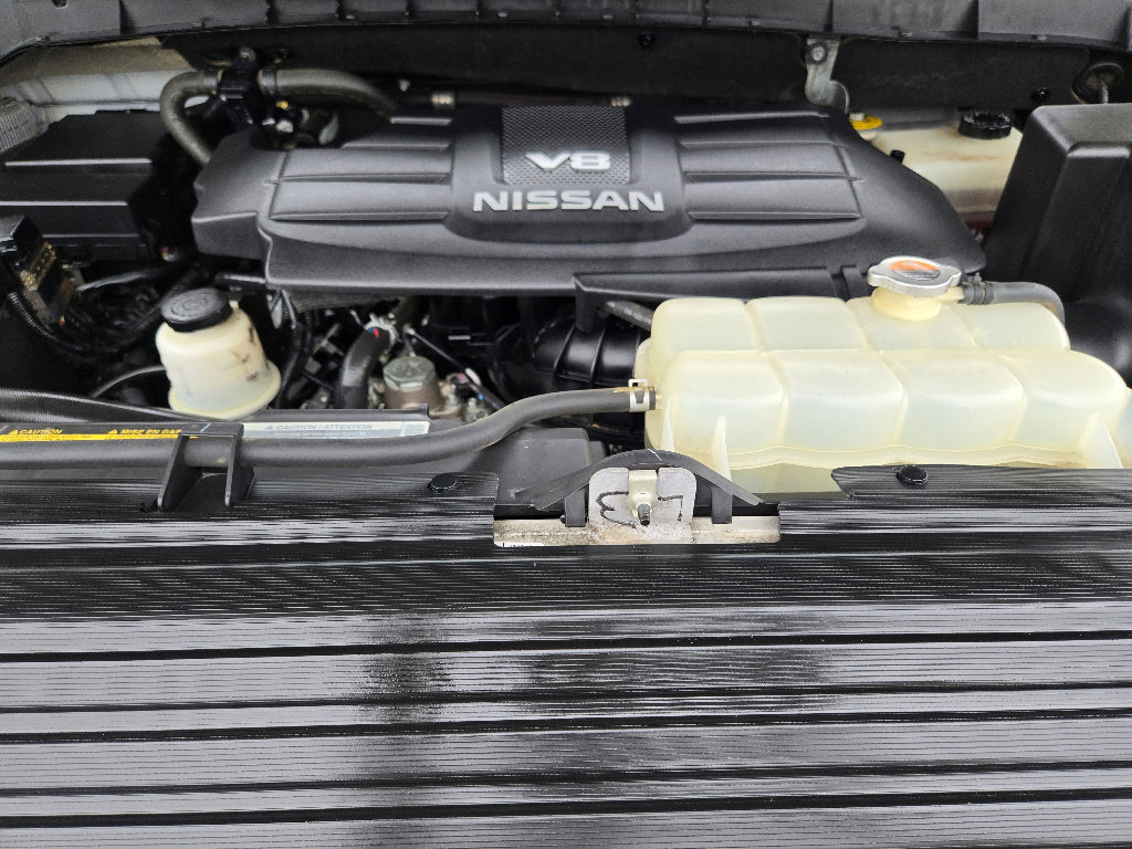 Used 2017 Nissan Titan SL image 30