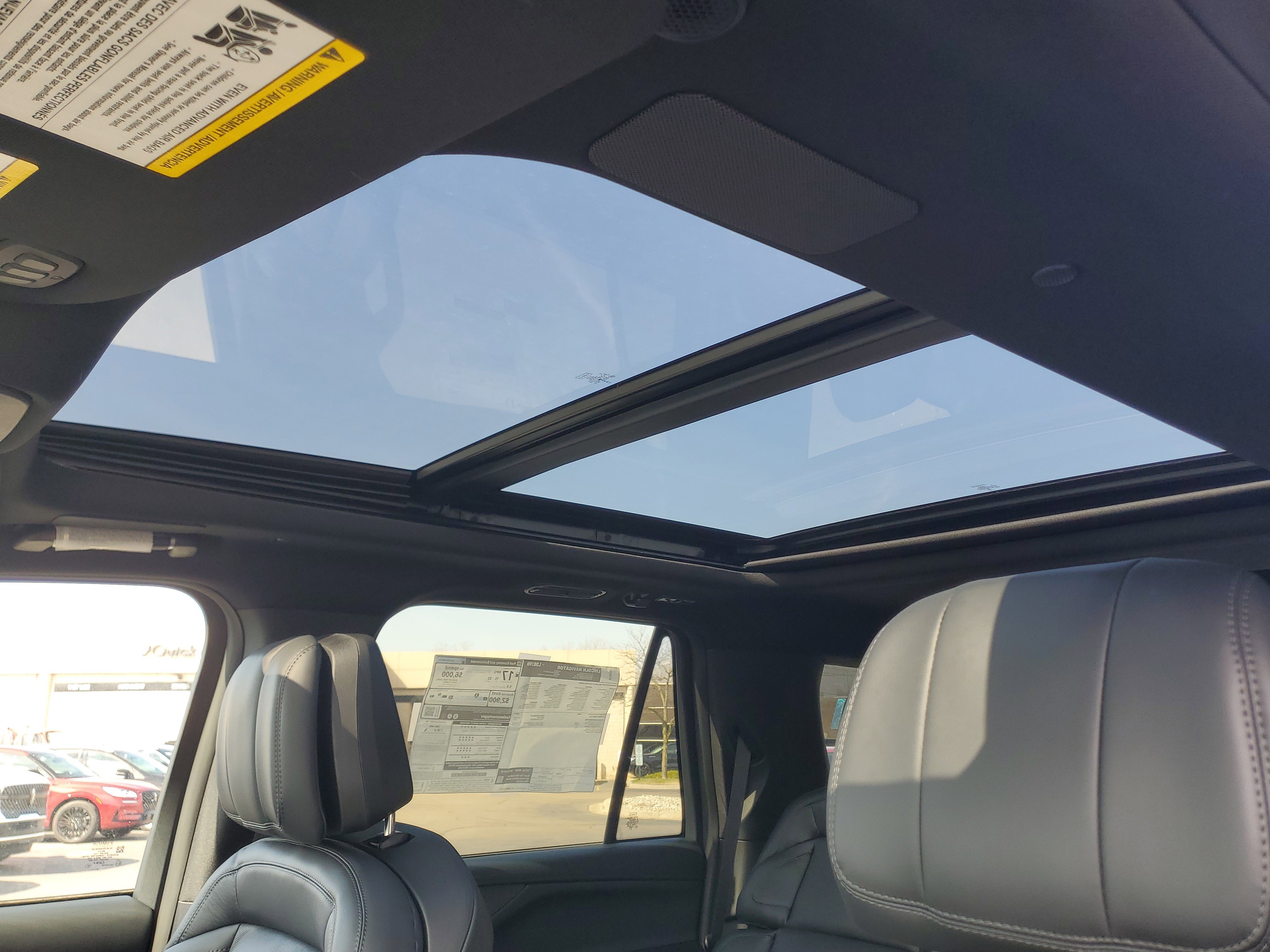 New 2026 Lincoln Navigator Reserve w/ Jet Appearance Package image 11