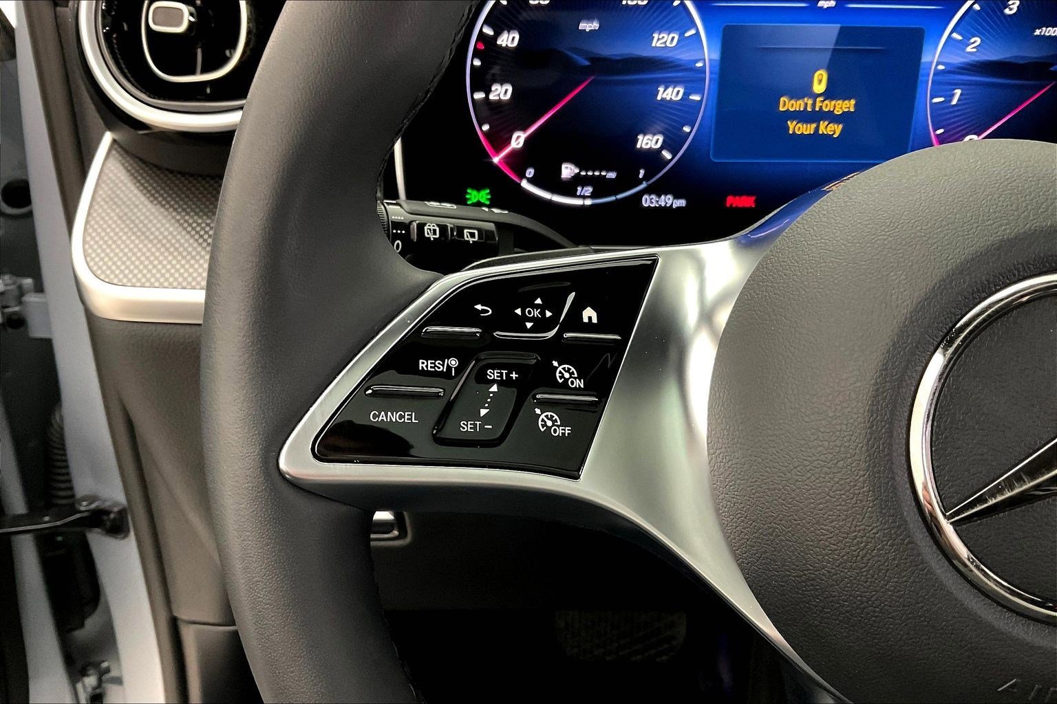 Certified 2025 Mercedes-Benz GLC 300 4MATIC image 11