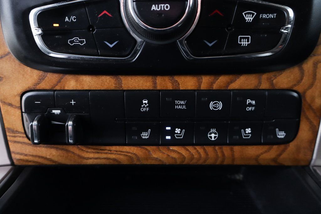 Used 2015 RAM 2500 Longhorn w/ Convenience Group image 39