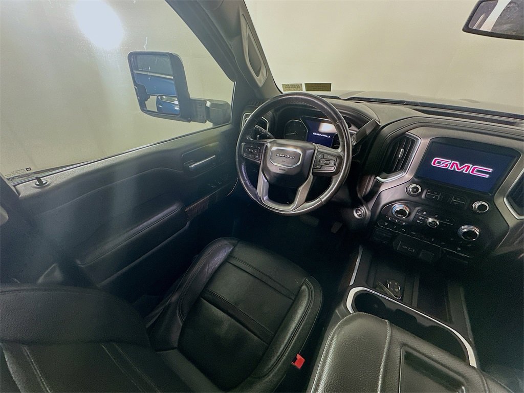 Used 2022 GMC Sierra 3500 Denali image 9