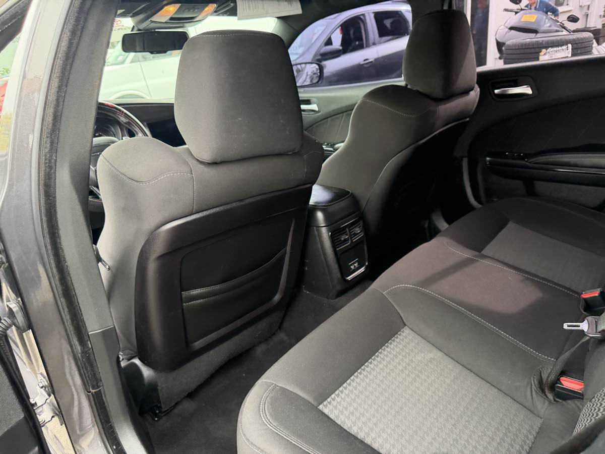 Used 2019 Dodge Charger GT w/ Blacktop Package image 18