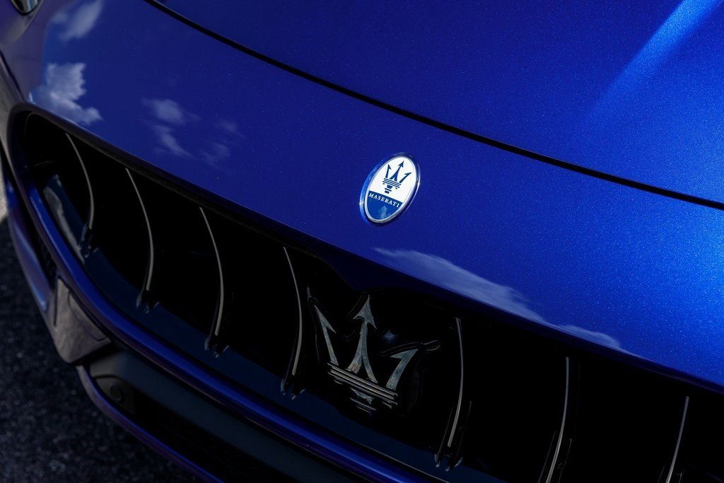New 2025 Maserati Grecale GT image 9