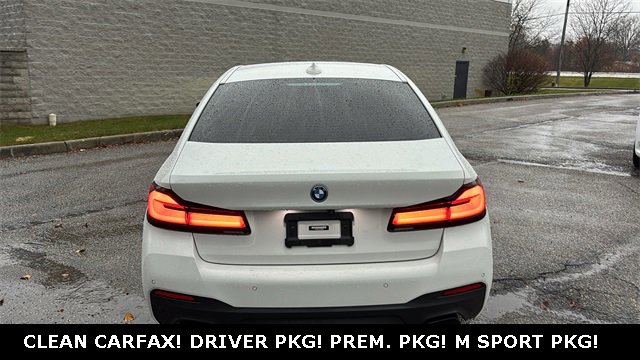 Used 2022 BMW 530e xDrive 530e iPerformance w/ Premium Package image 31