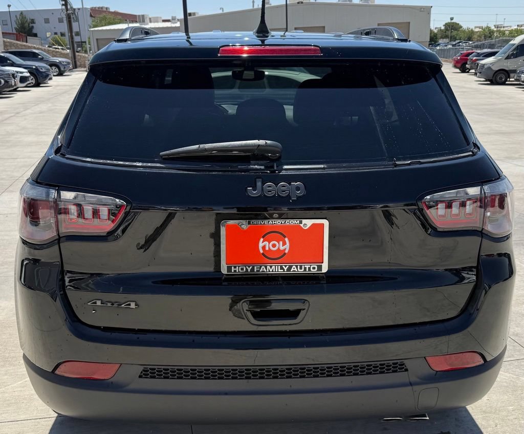 Used 2021 Jeep Compass Latitude AWD/4WD image 8