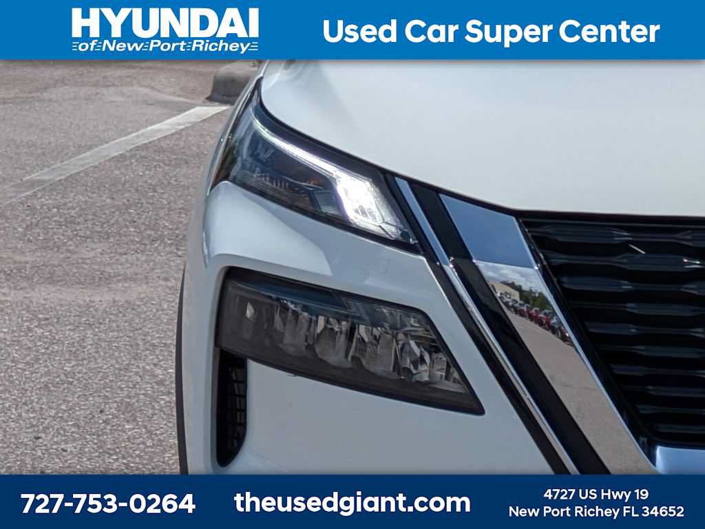 Used 2023 Nissan Rogue S FWD image 9