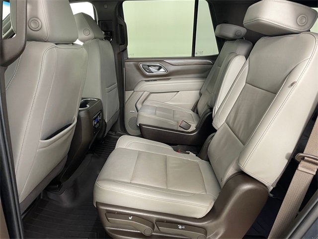 Used 2022 Chevrolet Tahoe Z71 w/ Luxury Package image 15