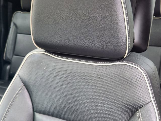 Certified 2023 Chevrolet Suburban Premier w/ Premium Package AWD/4WD image 14