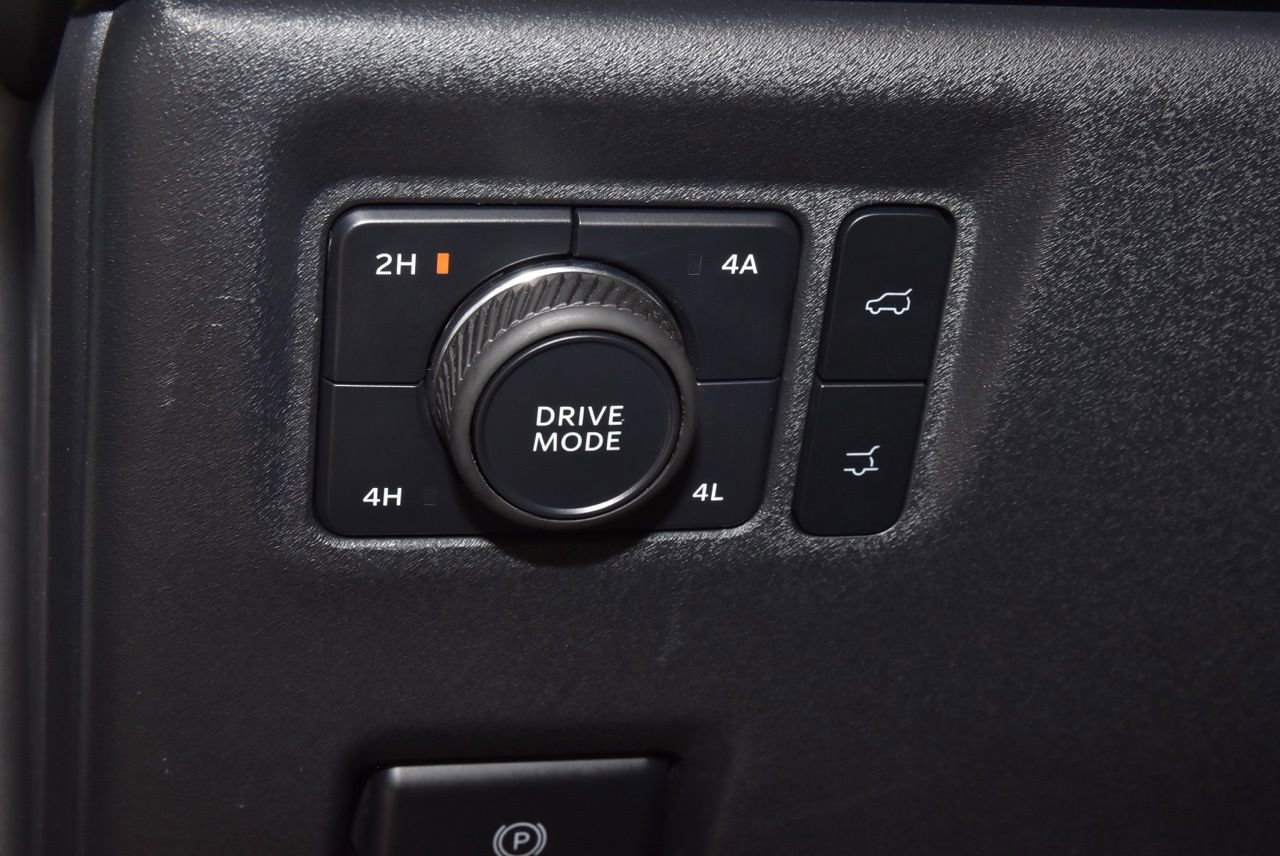 Certified 2025 Ford Expedition Active image 32