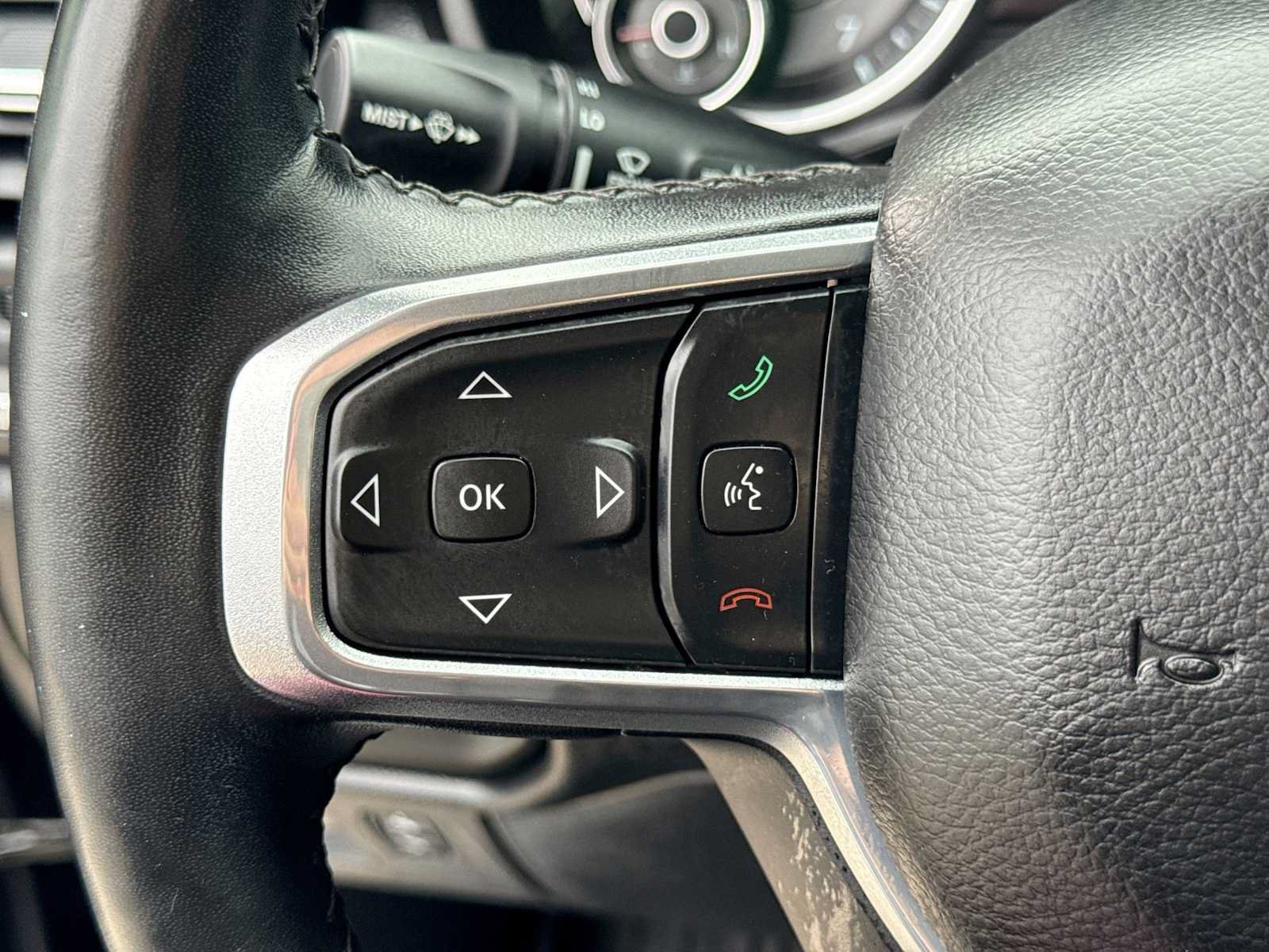 Used 2019 RAM 1500 Laramie AWD/4WD image 22