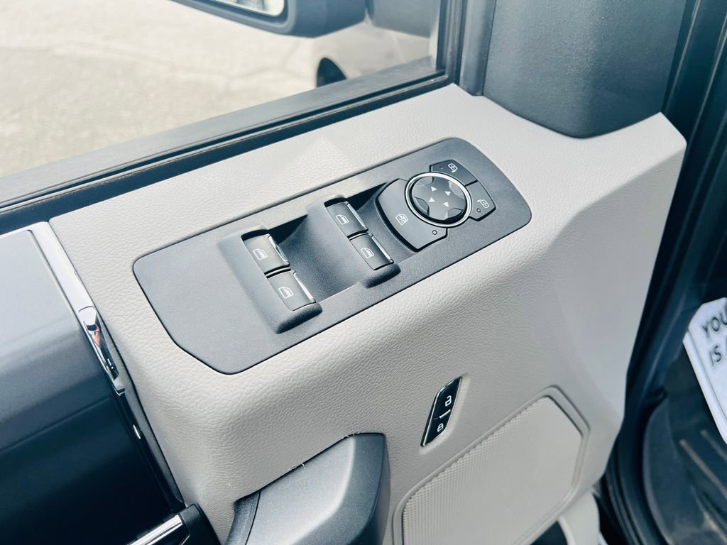 Used 2016 Ford F150 XLT w/ Equipment Group 301A Mid image 16